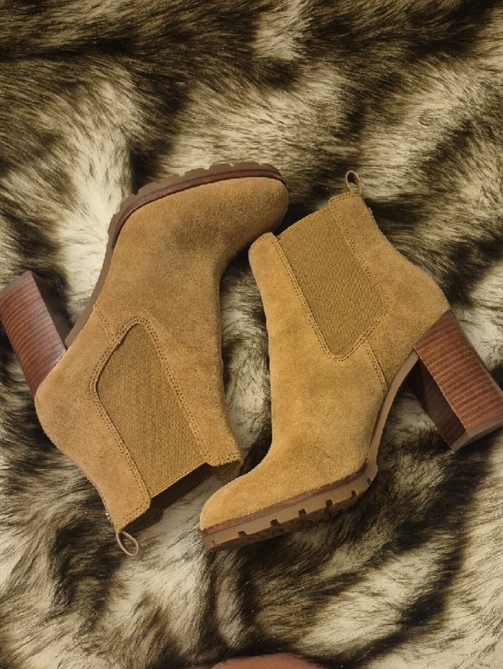 Tory Burch Chestnut Suede Block Heel Chelsea Booties Size 10